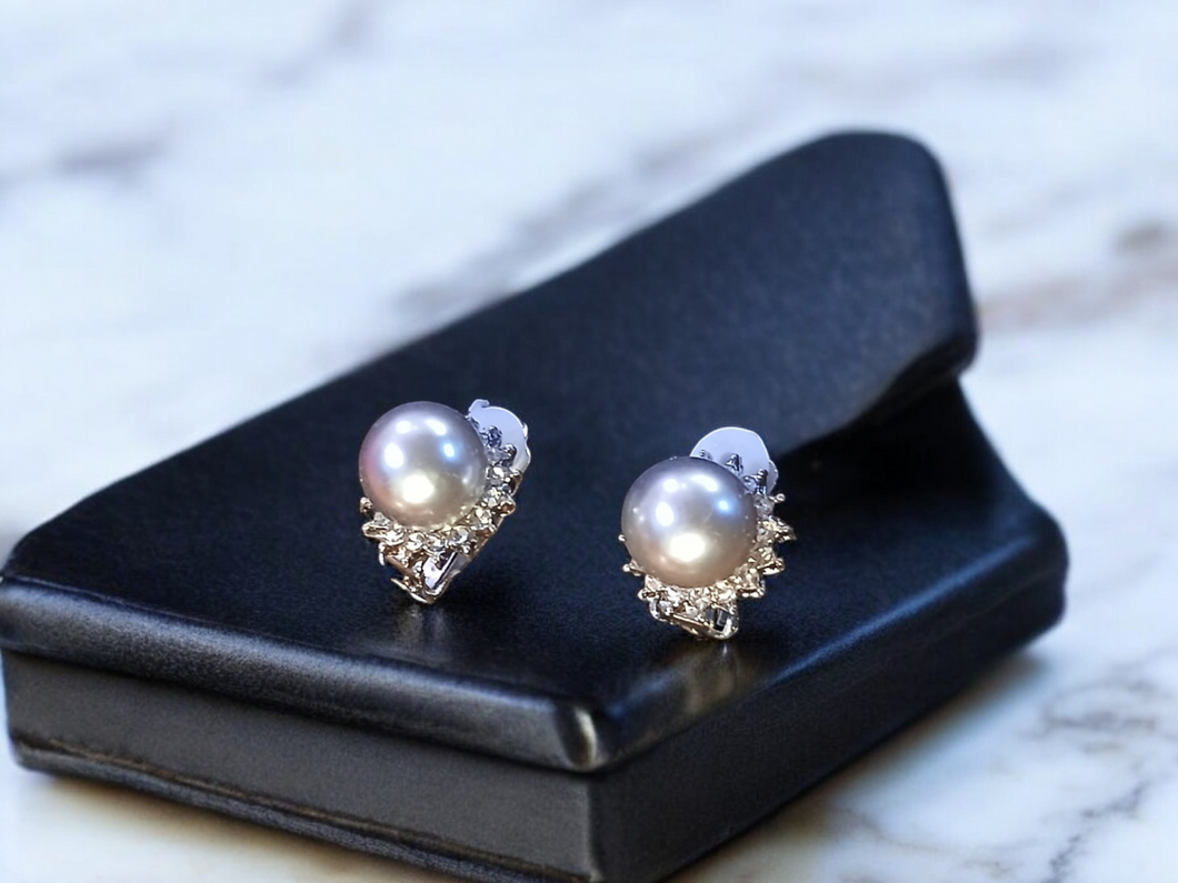 Beautiful Faux Pearl Stud Clip On Earrings