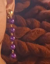 Load image into Gallery viewer, Purple Faux Pearl dangle Clip On Earrings Kargo Fresh
