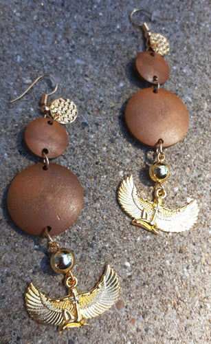 Queen ISIS Earrings Kargo Fresh