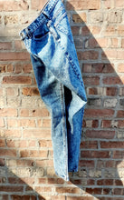 Load image into Gallery viewer, Rare American Apparel High Waist Acid Wash Jean&#39;s 27 Kargo Fresh
