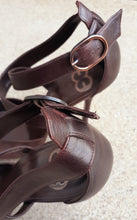 Load image into Gallery viewer, Rare Vintage Escada Sandelette Heels Size 40 (US 9.5) Kargo Fresh
