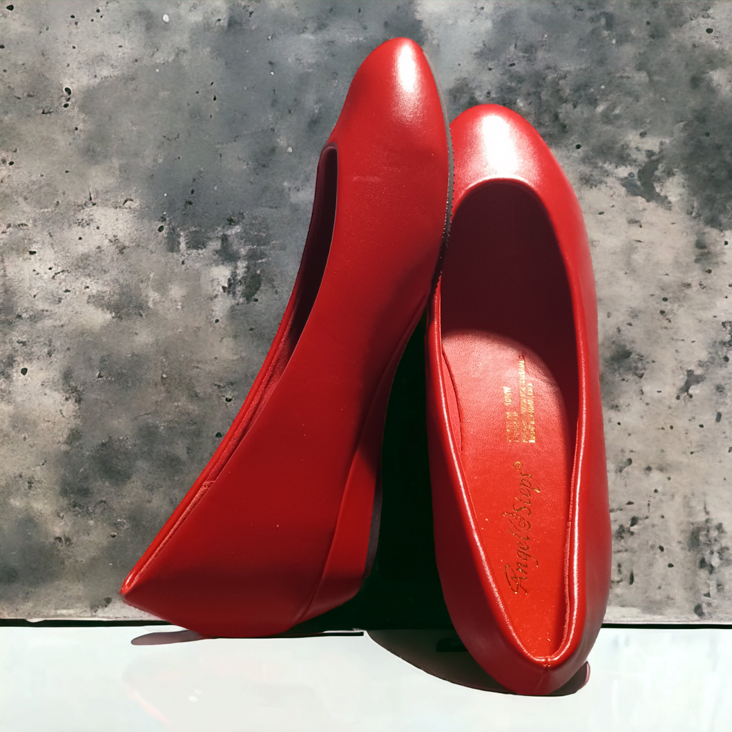 Red faux leather flats 10ww Kargo Fresh