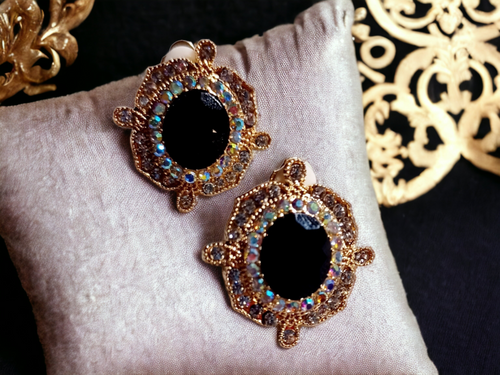 Regal glam clip on studs Kargo Fresh