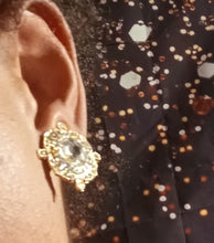 Load image into Gallery viewer, Regal glam clip on studs Kargo Fresh
