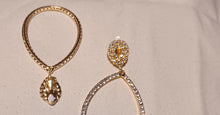 Load image into Gallery viewer, Rhinestone Clip On Earrings Kargo Fresh

