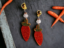 Load image into Gallery viewer, Rhinestone carrot design clip on earrings Kargo Fresh
