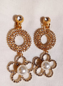 Rhinestone daisy dangle clip on earrings Kargo Fresh