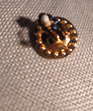 Load image into Gallery viewer, Rhinestone stud cluster clip on earrings Kargo Fresh
