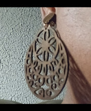 Load image into Gallery viewer, Laser cut wood boho clip on earrings
