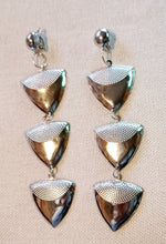 Load image into Gallery viewer, Silver Abstract design Clip On Earrings Kargo Fresh
