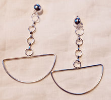 Load image into Gallery viewer, Silver Abstract design Clip On Earrings Kargo Fresh
