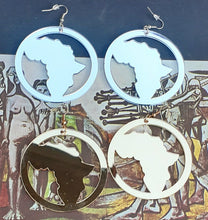 Load image into Gallery viewer, Silver Mirrored Acrylic Africa Earrings Kargo Fresh
