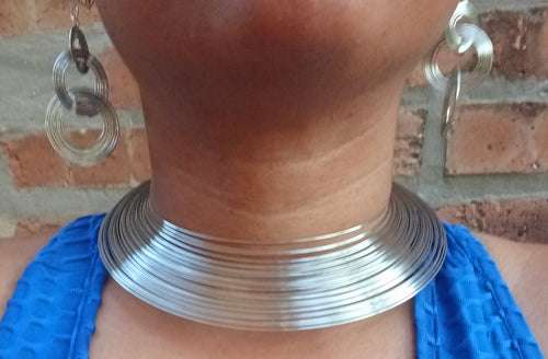 Silver abstract wire collar necklace and clip on earrings Kargo Fresh