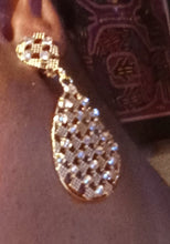 Load image into Gallery viewer, Simple Gold Blingy  Clip on Earrings 2 inch Kargo Fresh
