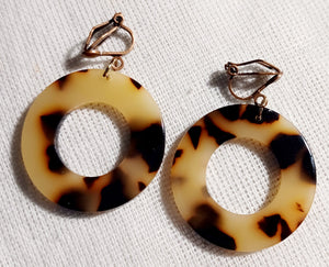 Small Clip on Tortoise Lucite Earrings Kargo Fresh