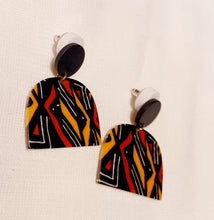 Load image into Gallery viewer, Small Mudcloth Print  Earrings Kargo Fresh
