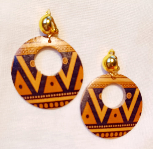 Small Natural Wood Clip On Earrings brown Kargo Fresh