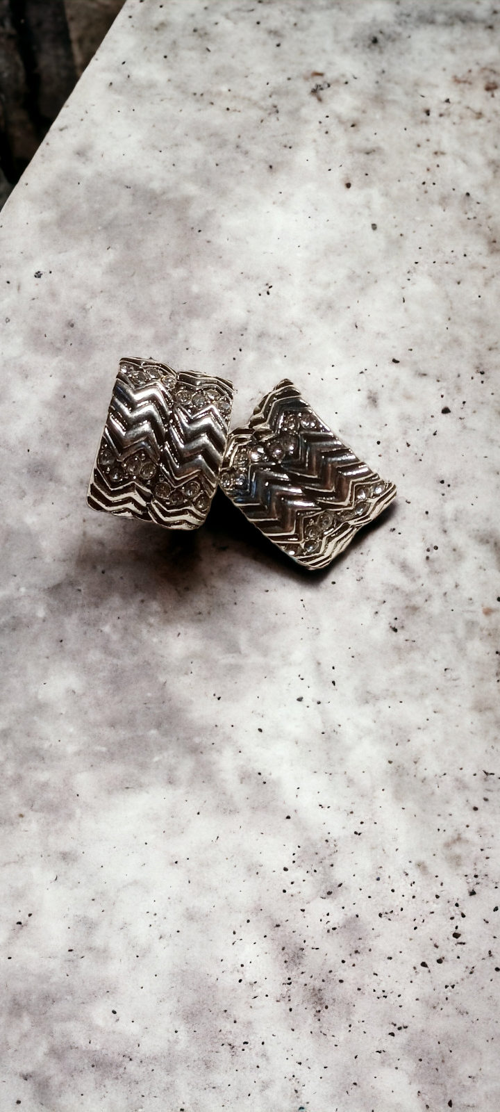 Small huggie hoop clip on earrings Kargo Fresh