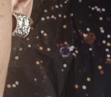 Load image into Gallery viewer, Small huggie hoop clip on earrings Kargo Fresh
