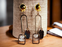 Load image into Gallery viewer, Small minimalist clip on earrings Kargo Fresh

