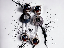 Load image into Gallery viewer, Small minimalist clip on earrings Kargo Fresh
