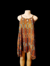 Load image into Gallery viewer, Tribal print hi low tunic top 2xl Kargo Fresh
