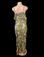 Load image into Gallery viewer, Tropical leaf jumpsuit and matching earrings new 3xl Kargo Fresh
