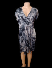 Load image into Gallery viewer, Tye dye midi dress new Large Kargo Fresh
