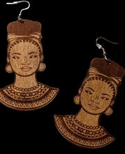 Load image into Gallery viewer, Unique African queen midi dress and earrings 2xl Kargo Fresh
