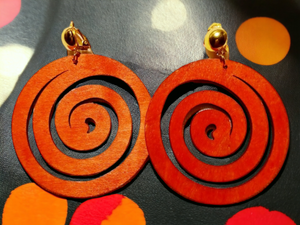 Unique wooden spiral clip on earrings Kargo Fresh