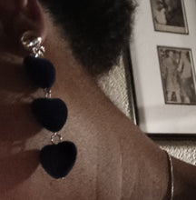 Load image into Gallery viewer, Velvet heart clip on dangle earrings Kargo Fresh
