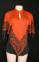 Load image into Gallery viewer, Vintage 1960s era Alfred Shaheen Top Size Medium Kargo Fresh
