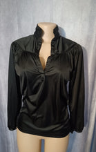 Load image into Gallery viewer, Vintage 1970s Queens way of Fashion top S/M Kargo Fresh
