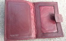 Load image into Gallery viewer, Vintage Bottega Veneta Bi Fold Wallet Kargo Fresh
