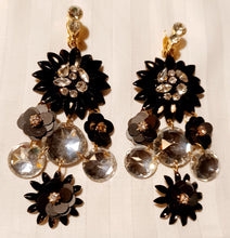 Load image into Gallery viewer, Vintage Chunky Metal and Rhinstone Flower Clip Earrings Kargo Fresh
