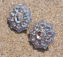 Load image into Gallery viewer, Vintage  Crystal Stud Clip On Earrings Kargo Fresh

