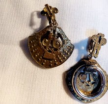 Load image into Gallery viewer, Vintage Donald Stannard Brass Door knocker clip ons Rare Kargo Fresh
