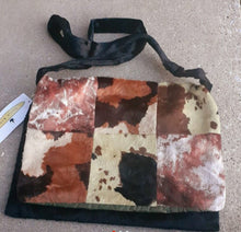 Load image into Gallery viewer, Vintage Faux Fur Patchwork Messenger Bag Kargo Fresh
