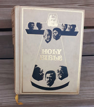 Load image into Gallery viewer, Vintage Holy Bible Black Heritage Edition 1976 Kargo Fresh
