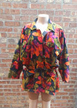 Load image into Gallery viewer, Vintage Live in Color Floral Duffle Jacket S-L Kargo Fresh
