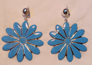 Vintage Metal Daisy Flower Clip on Earrings Kargo Fresh