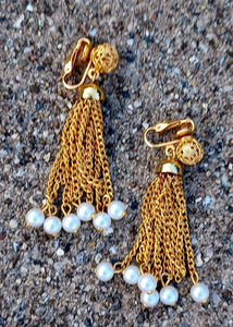 Vintage Pearl and chain dangle clip on earrings 1960s Kargo Fresh