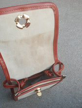 Load image into Gallery viewer, Vintage Pebbled Leather Shoulder Bag 1980s Kargo Fresh
