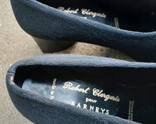 Load image into Gallery viewer, Vintage Robert Clergerie Knit Pumps size 8/8.5 Kargo Fresh
