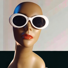 Load image into Gallery viewer, Vintage Style  Sunglasses white Kargo Fresh
