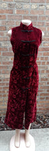 Load image into Gallery viewer, Vintage Velvet Cheongsam Size Small Kargo Fresh
