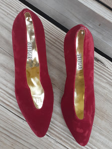 Vintage Walter Steiger Red Velvet Heels Pumps US 9 B Gold Sole. Kargo Fresh