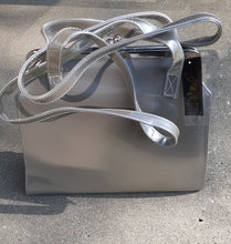 Load image into Gallery viewer, Vintage Y2K style Silver Vinyl Kisslock Purse Kargo Fresh
