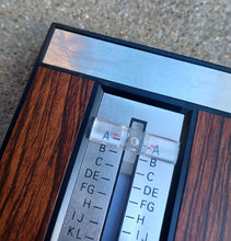 Load image into Gallery viewer, Vintage address and notes organizer Kargo Fresh
