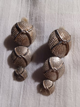 Load image into Gallery viewer, Vintage chunky rustic clip on earrings Kargo Fresh
